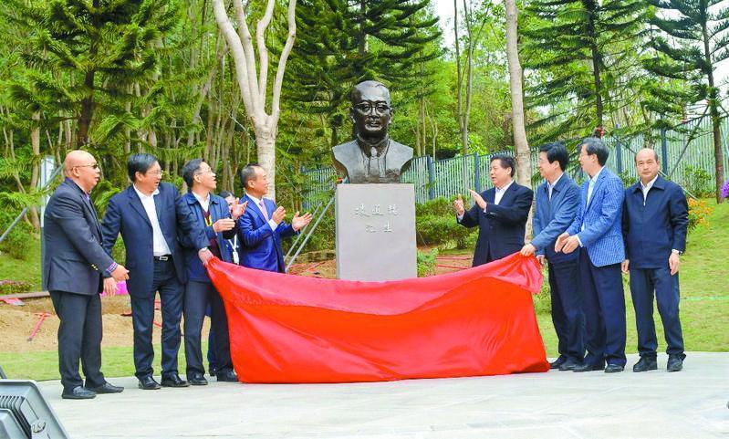 香港资料大全正版资料2025年免费,香港资料大全正版资料043期 03-06-15-26-34-42Y：06,香港资料大全正版资料，探索2025年的免费资源，深度解读第043期彩票数字